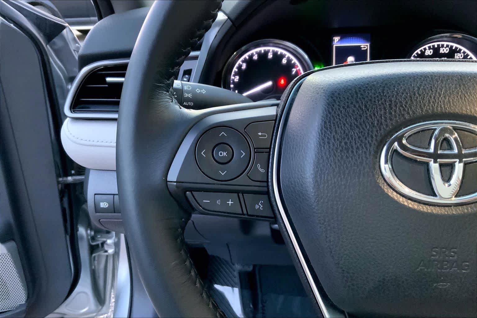 Used 2019 Toyota Camry SE w/ Audio Package FWD image 23
