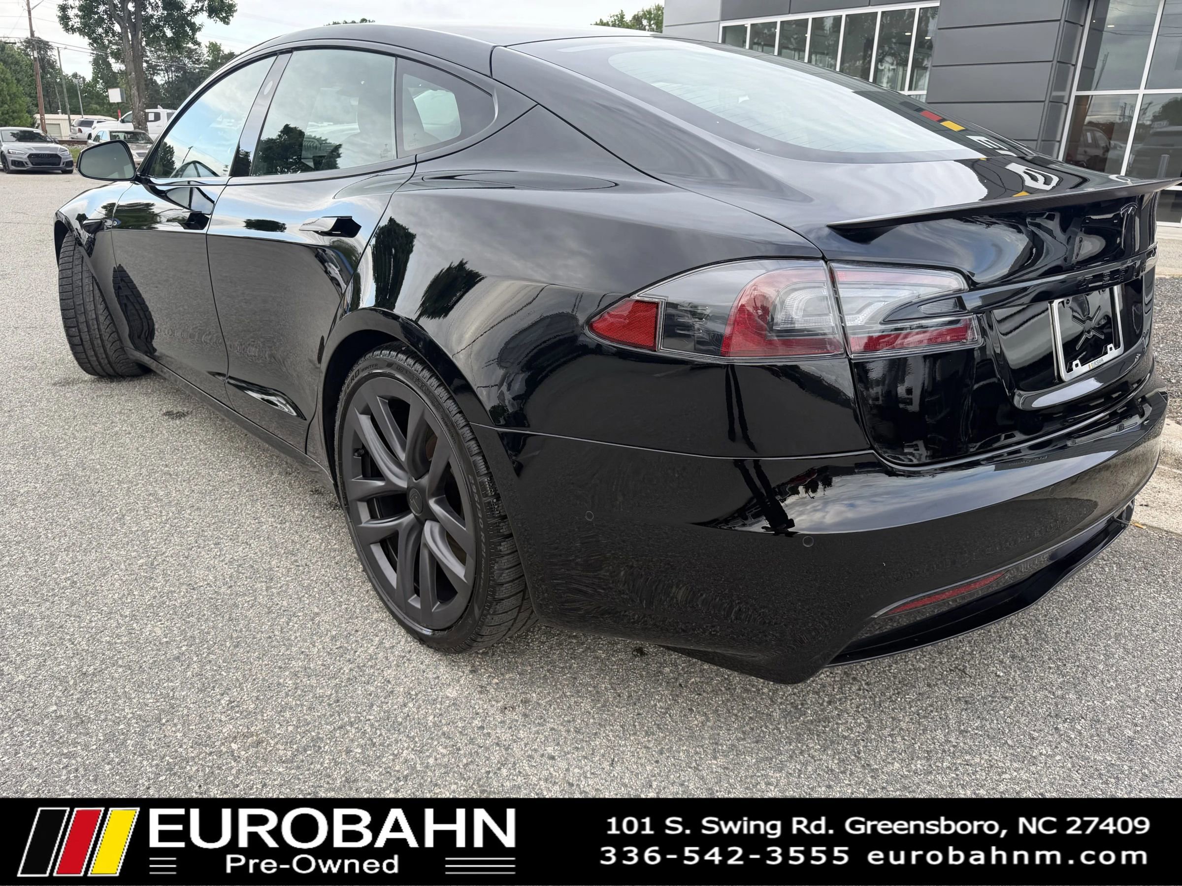 Used 2022 Tesla Model S Plaid AWD/4WD image 3
