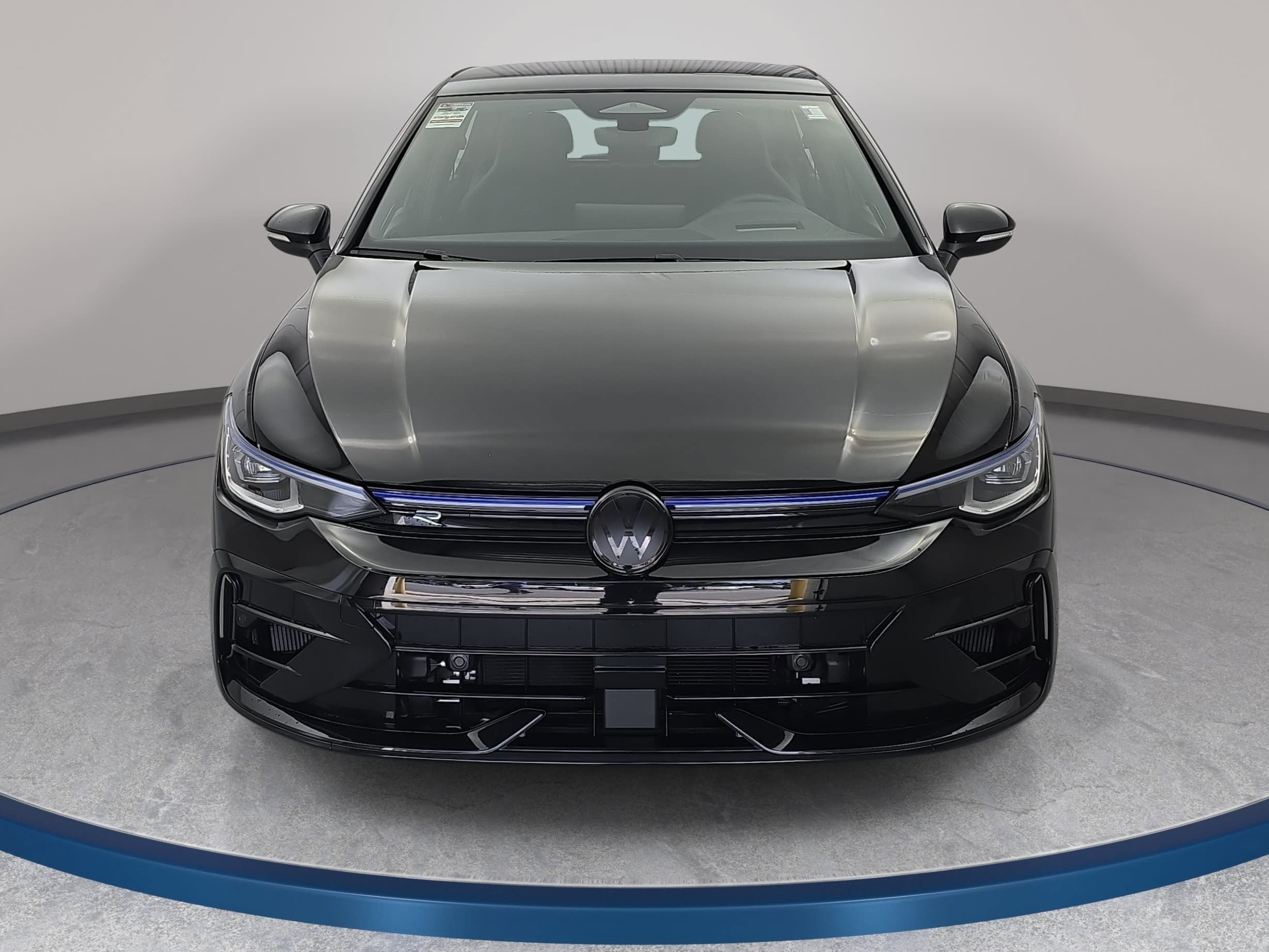 Used 2026 Volkswagen Golf AWD/4WD image 2