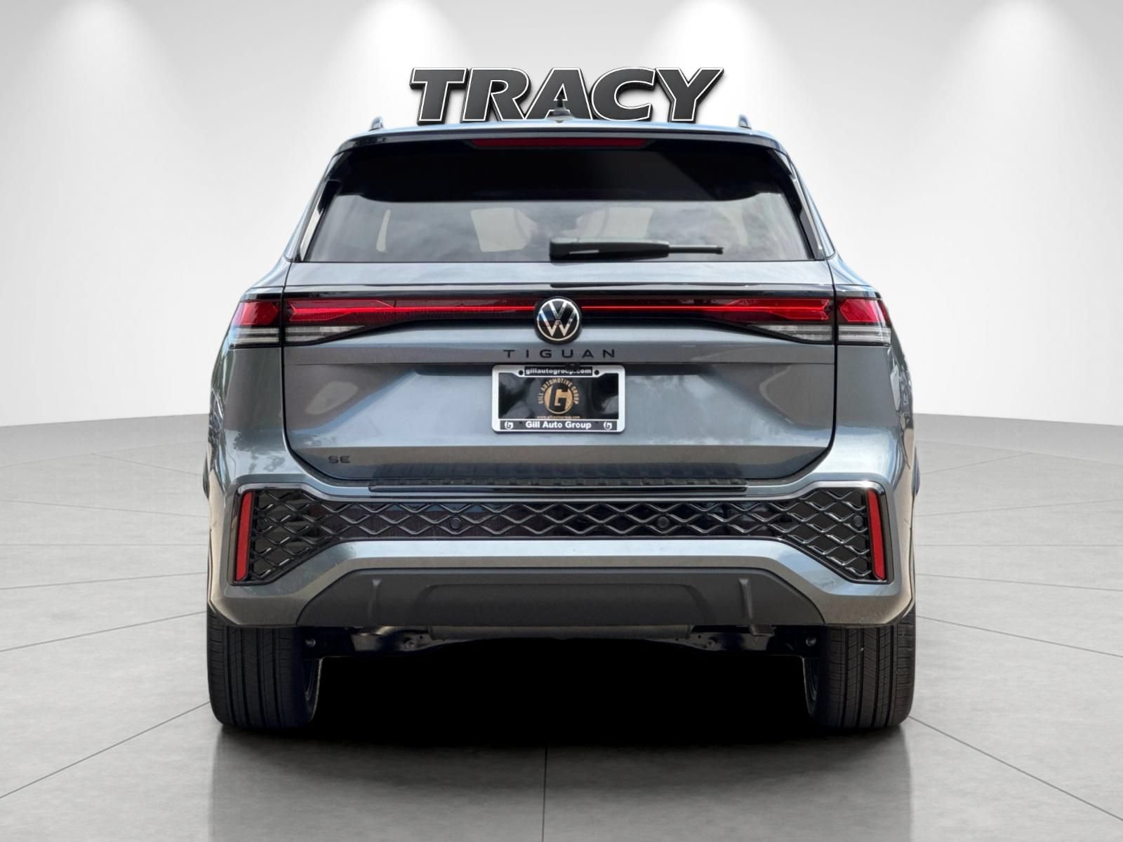 New 2026 Volkswagen Tiguan SE R-Line FWD image 5