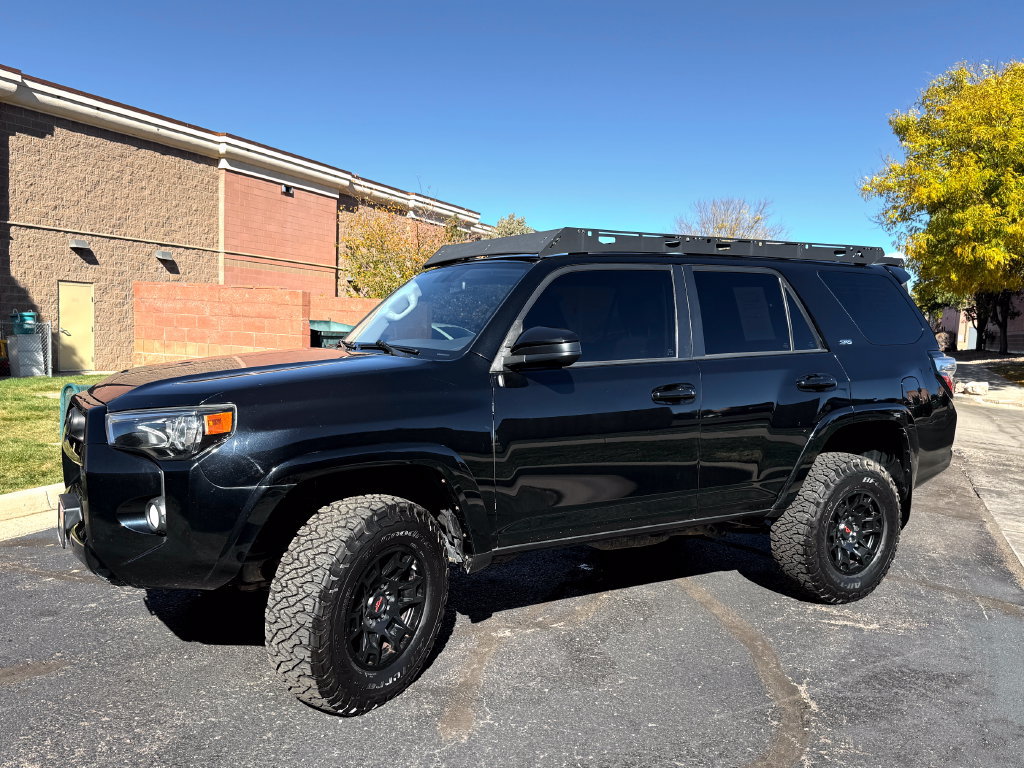 Used 2016 Toyota 4Runner SR5 AWD/4WD image 4