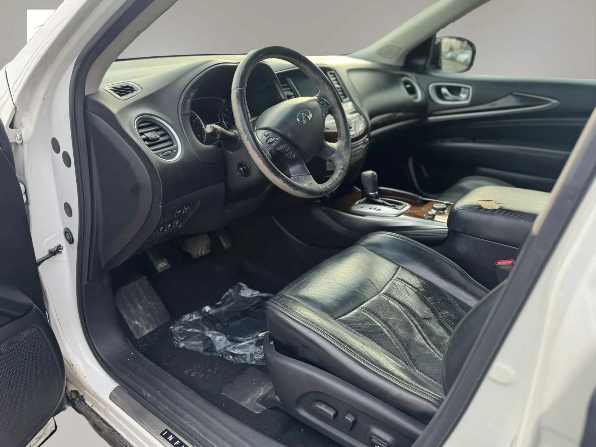 Used 2013 INFINITI JX35 AWD w/ Premium Pkg image 11