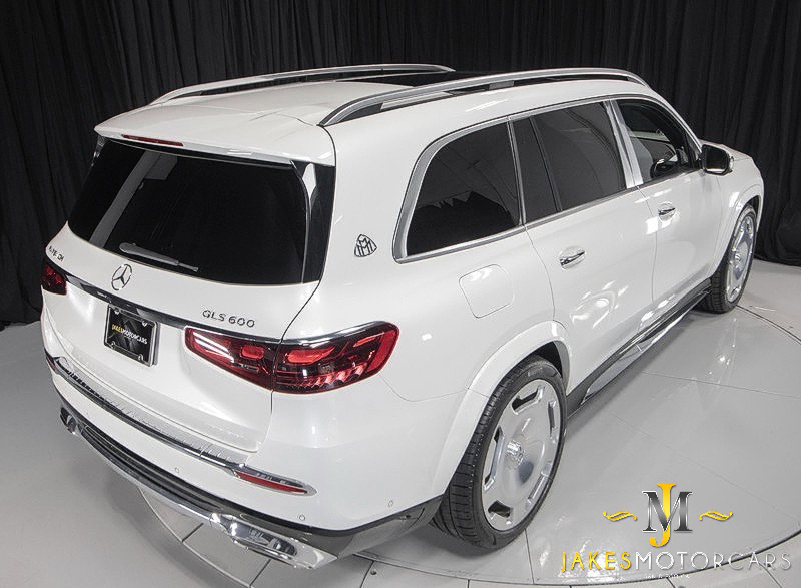 Used 2024 Mercedes-Benz Maybach GLS 600 4MATIC image 12