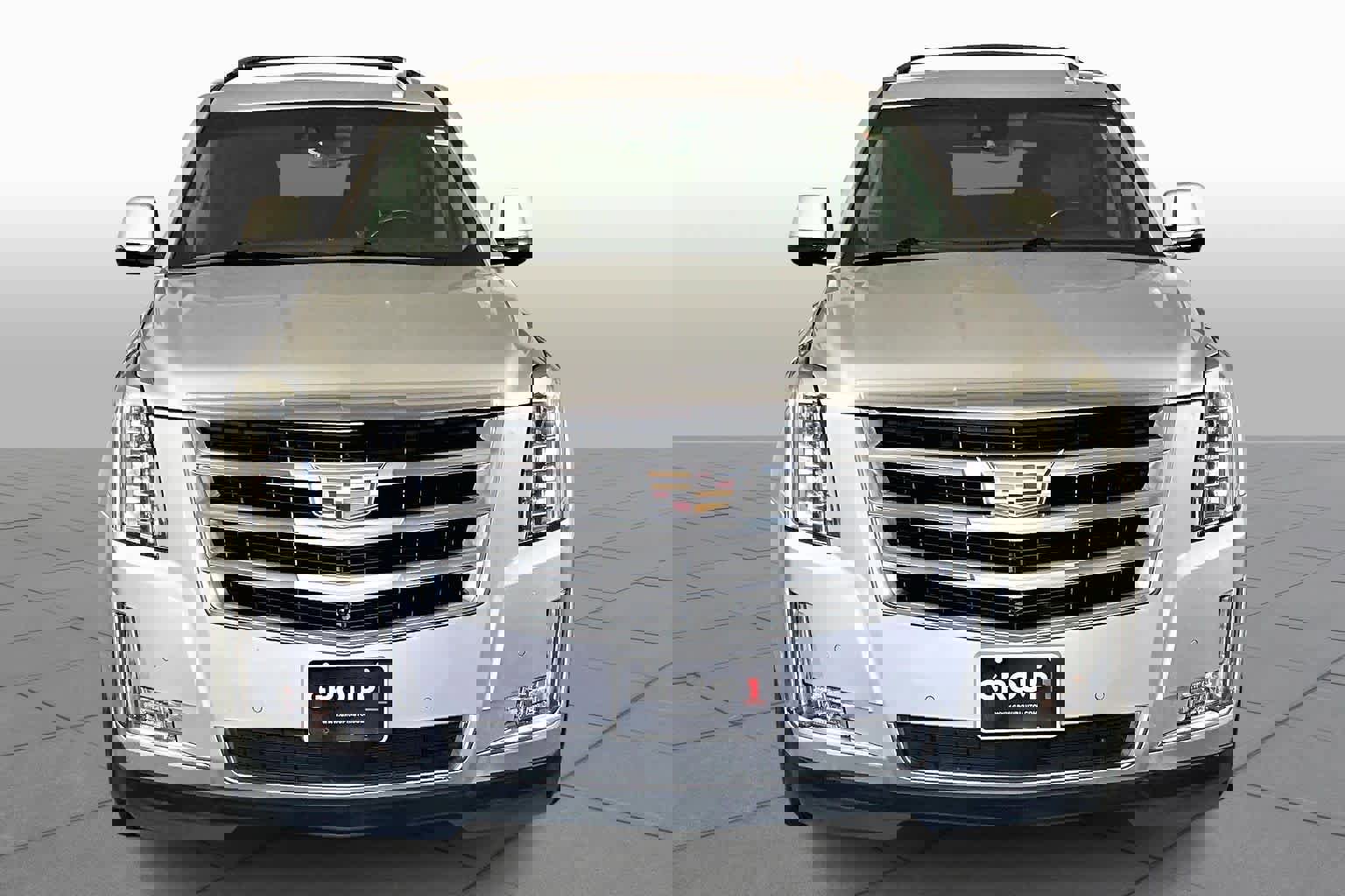 Used 2019 Cadillac Escalade ESV Premium Luxury image 4