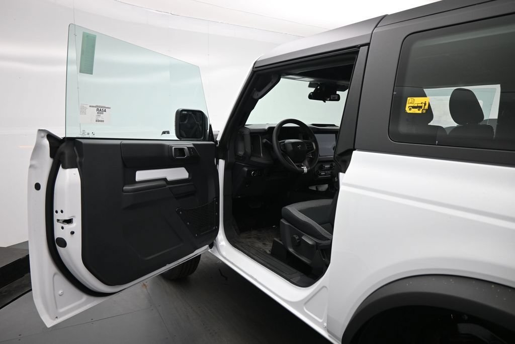 New 2026 Ford Bronco 2-Door AWD/4WD image 8