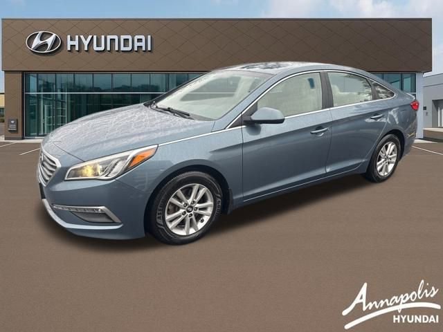 Used 2015 Hyundai Sonata SE image 1