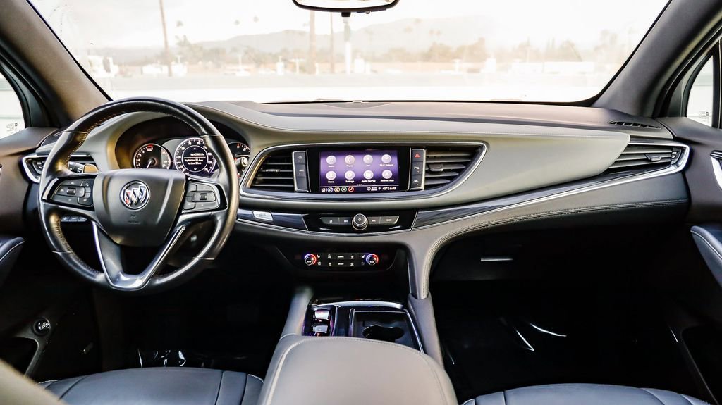Used 2024 Buick Enclave Premium image 15
