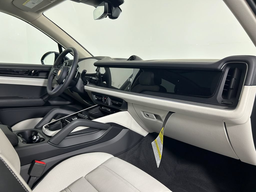 New 2026 Porsche Cayenne AWD/4WD image 22