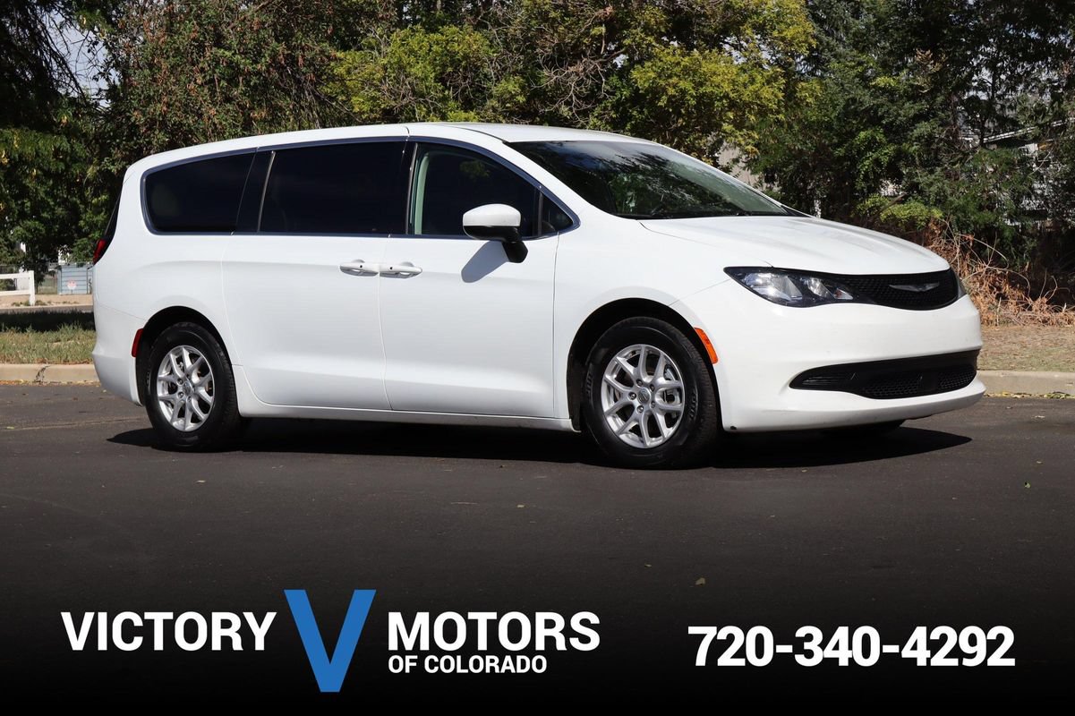 Used 2022 Chrysler Voyager LX FWD video 1