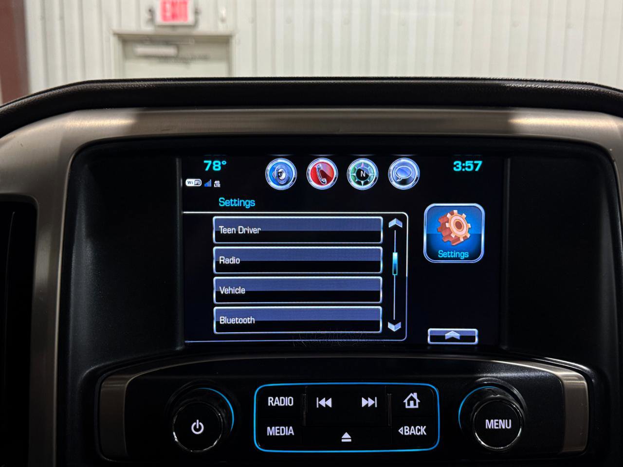 Used 2018 GMC Sierra 3500 Denali w/ Duramax Plus Package AWD/4WD image 38