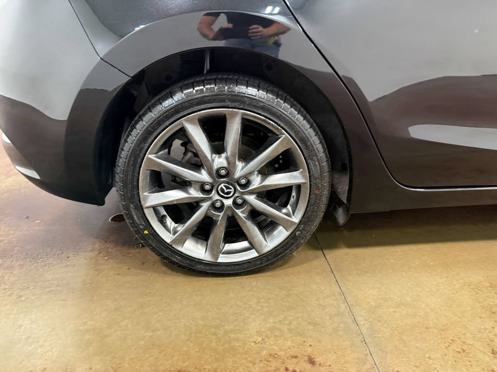 Used 2018 MAZDA MAZDA3 Touring FWD image 87