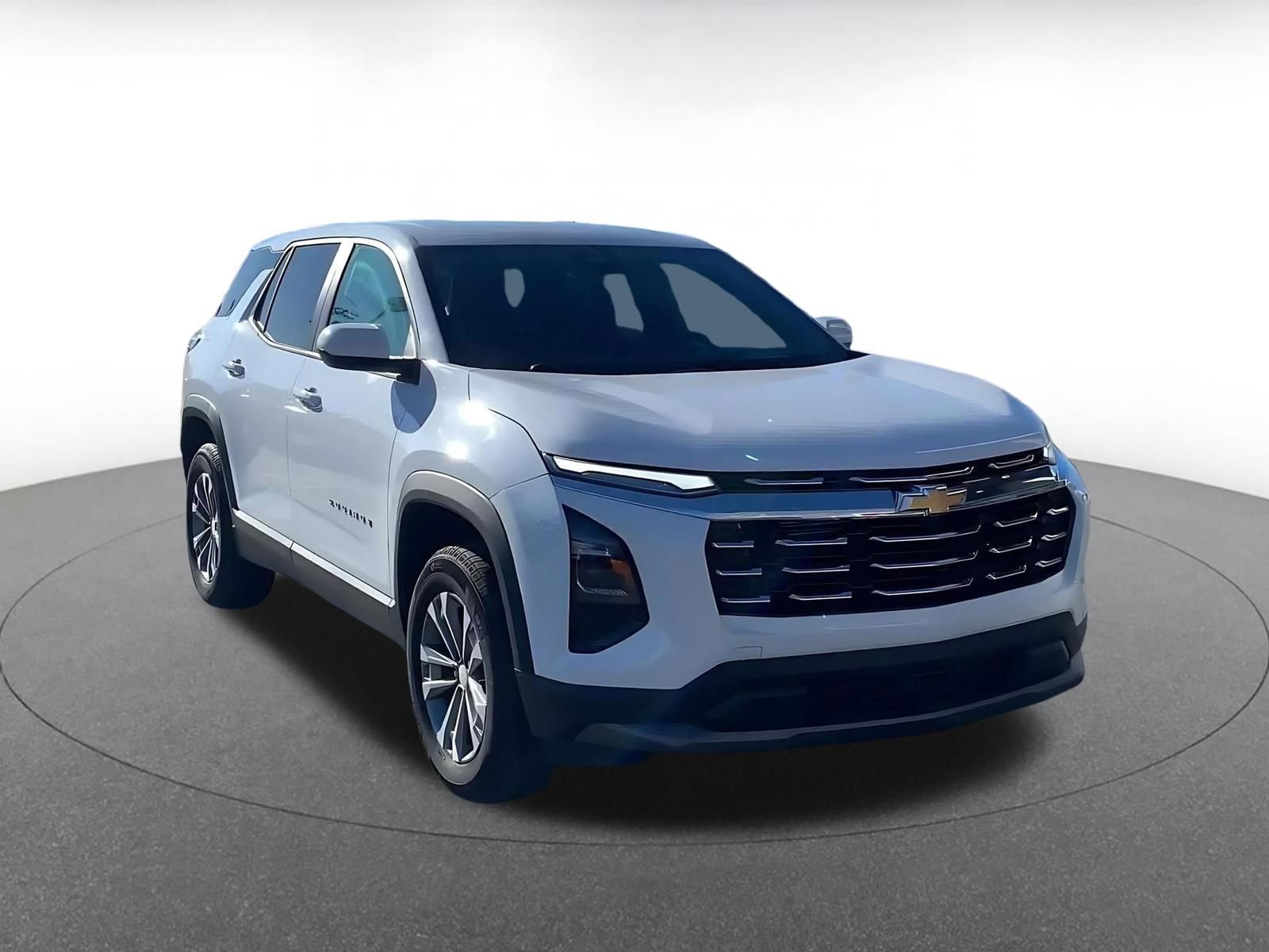 Used 2025 Chevrolet Equinox LT image 3