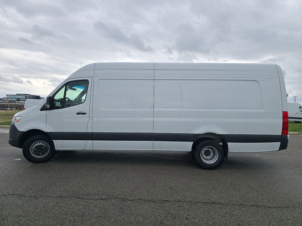 New 2025 Mercedes-Benz Sprinter 3500 image 12