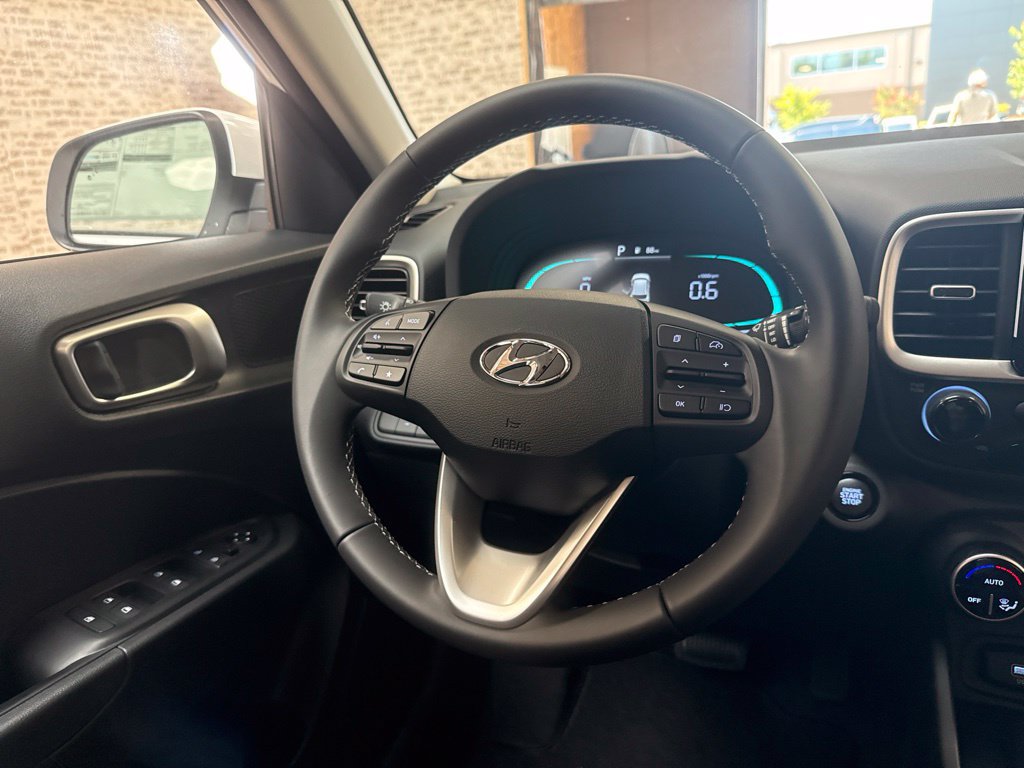New 2026 Hyundai Venue SEL FWD image 18