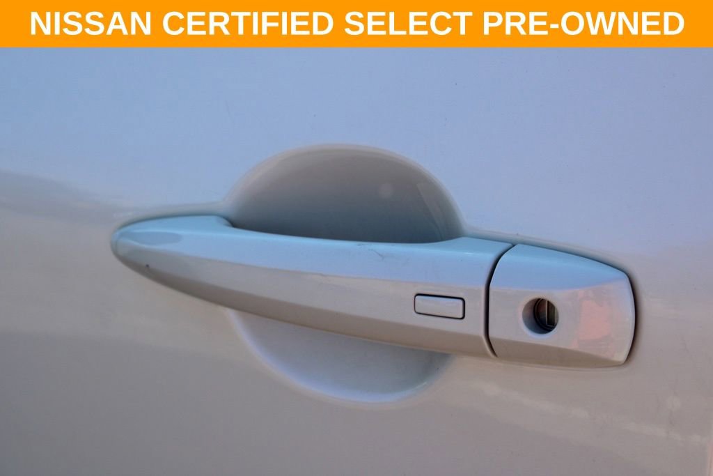 Certified 2023 Nissan Rogue SV image 15