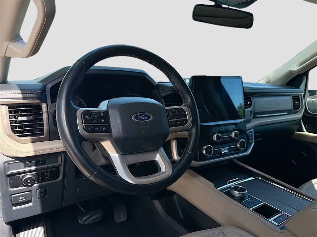 Used 2024 Ford Expedition Max Limited image 10
