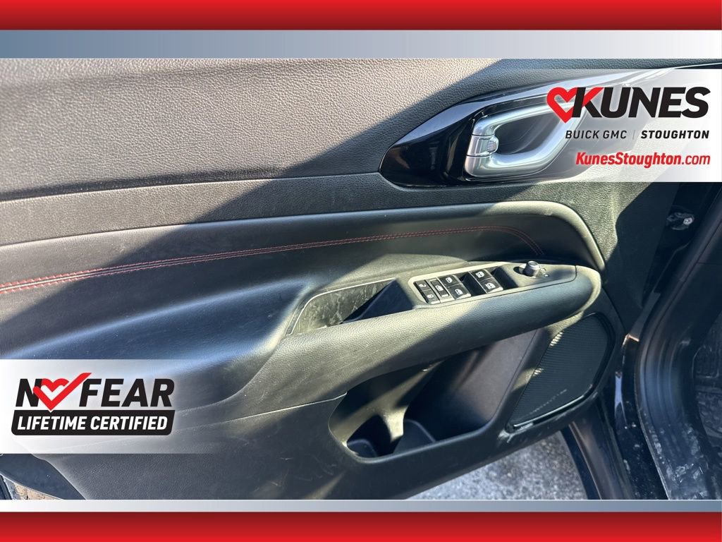 Used 2024 Jeep Compass Trailhawk image 19