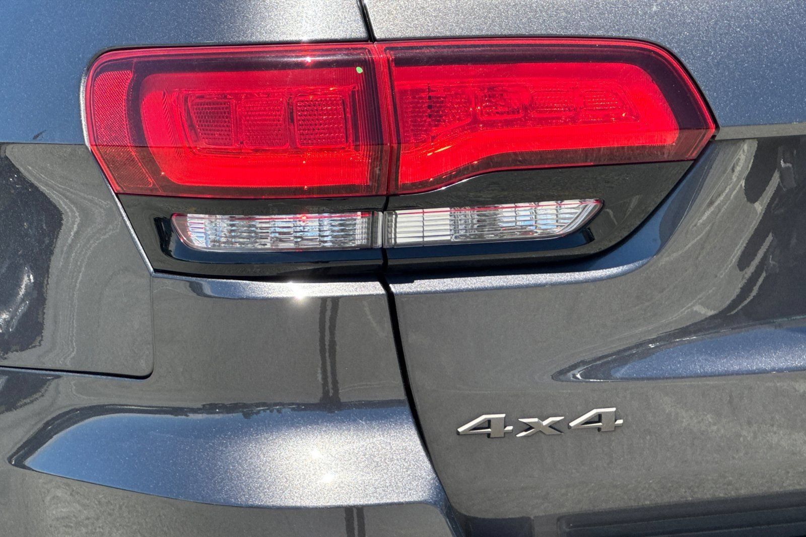Used 2017 Jeep Grand Cherokee Limited 75th Anniversary AWD/4WD image 27
