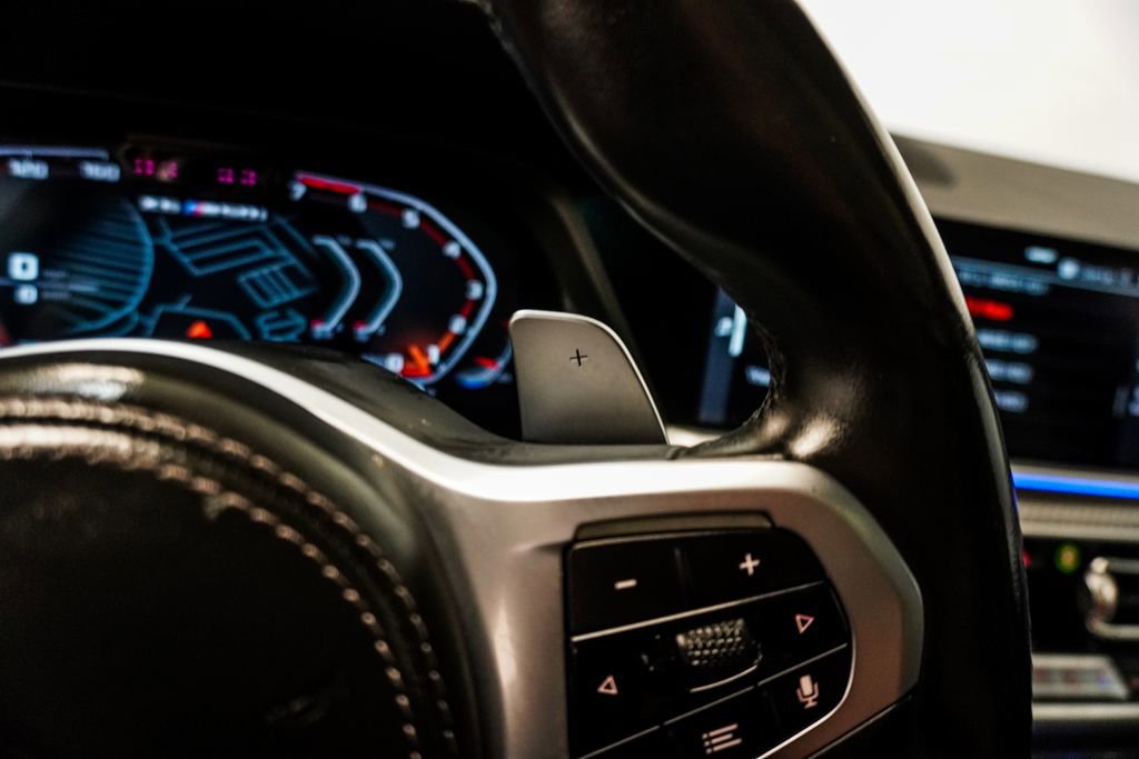 Used 2021 BMW X6 M50i w/ Executive Package image 20