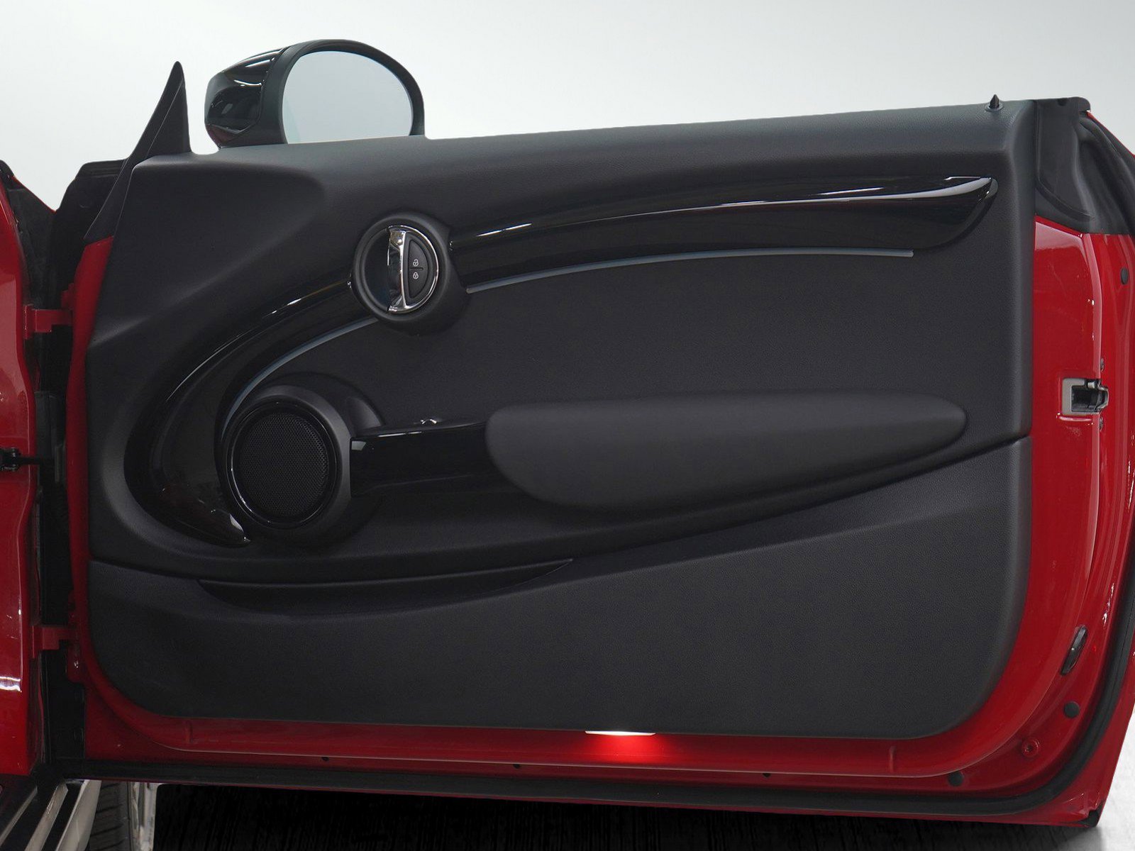 Used 2024 MINI Cooper 2-Door Hardtop image 11