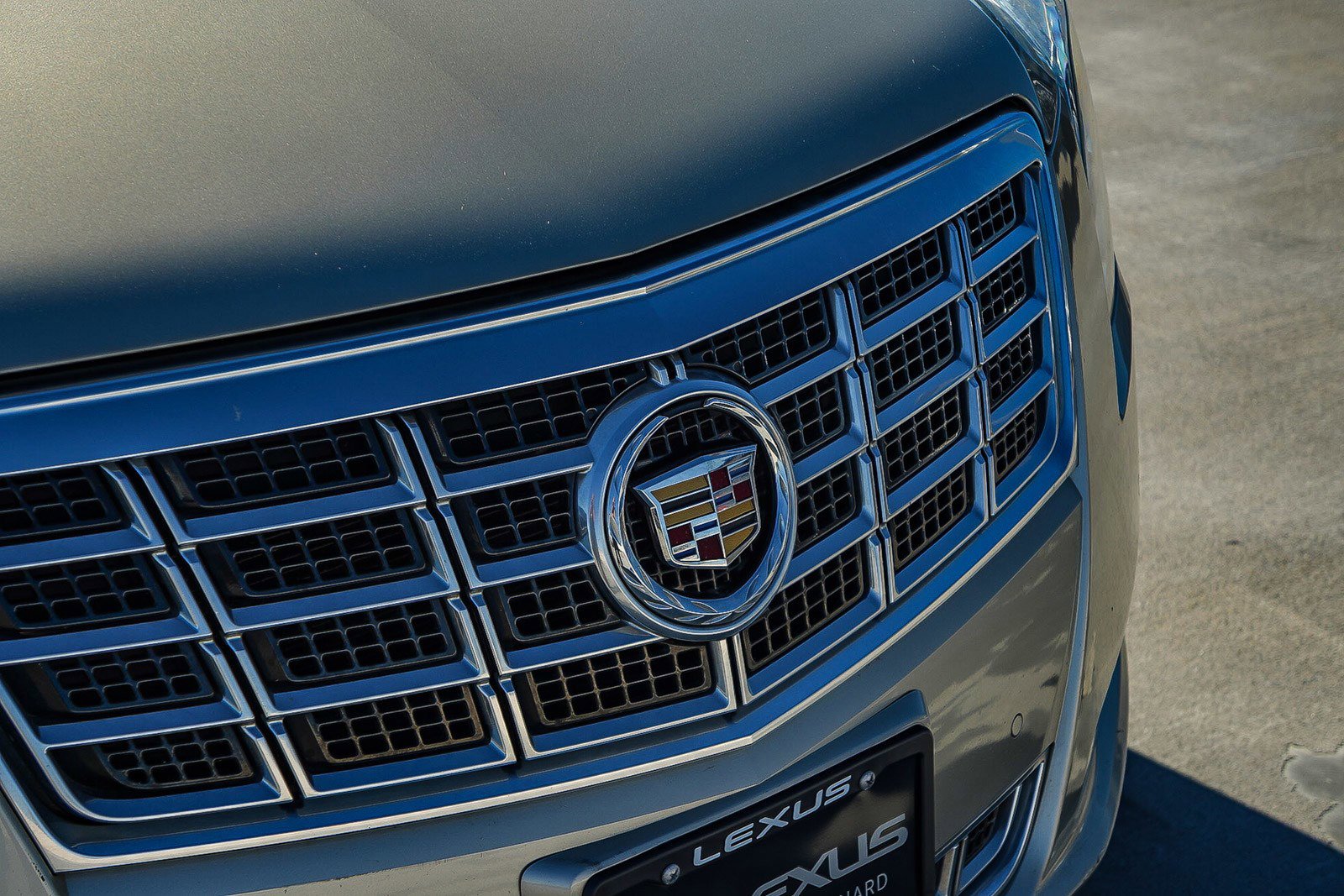 Used 2013 Cadillac XTS Luxury w/ Driver Awareness Package image 10