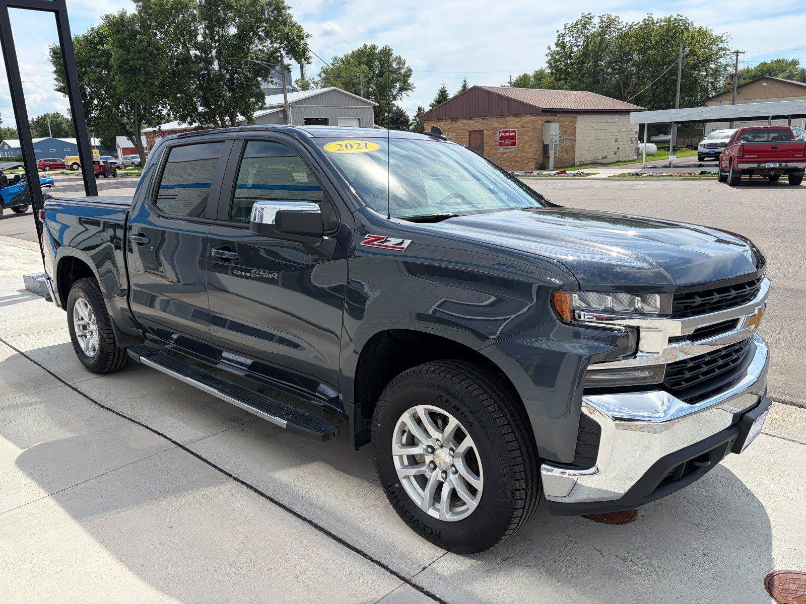 Used 2021 Chevrolet Silverado 1500 LT w/ Z71 Off-Road Package AWD/4WD image 6