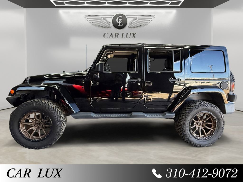 Used 2017 Jeep Wrangler Unlimited Sahara w/ Connectivity Group image 2