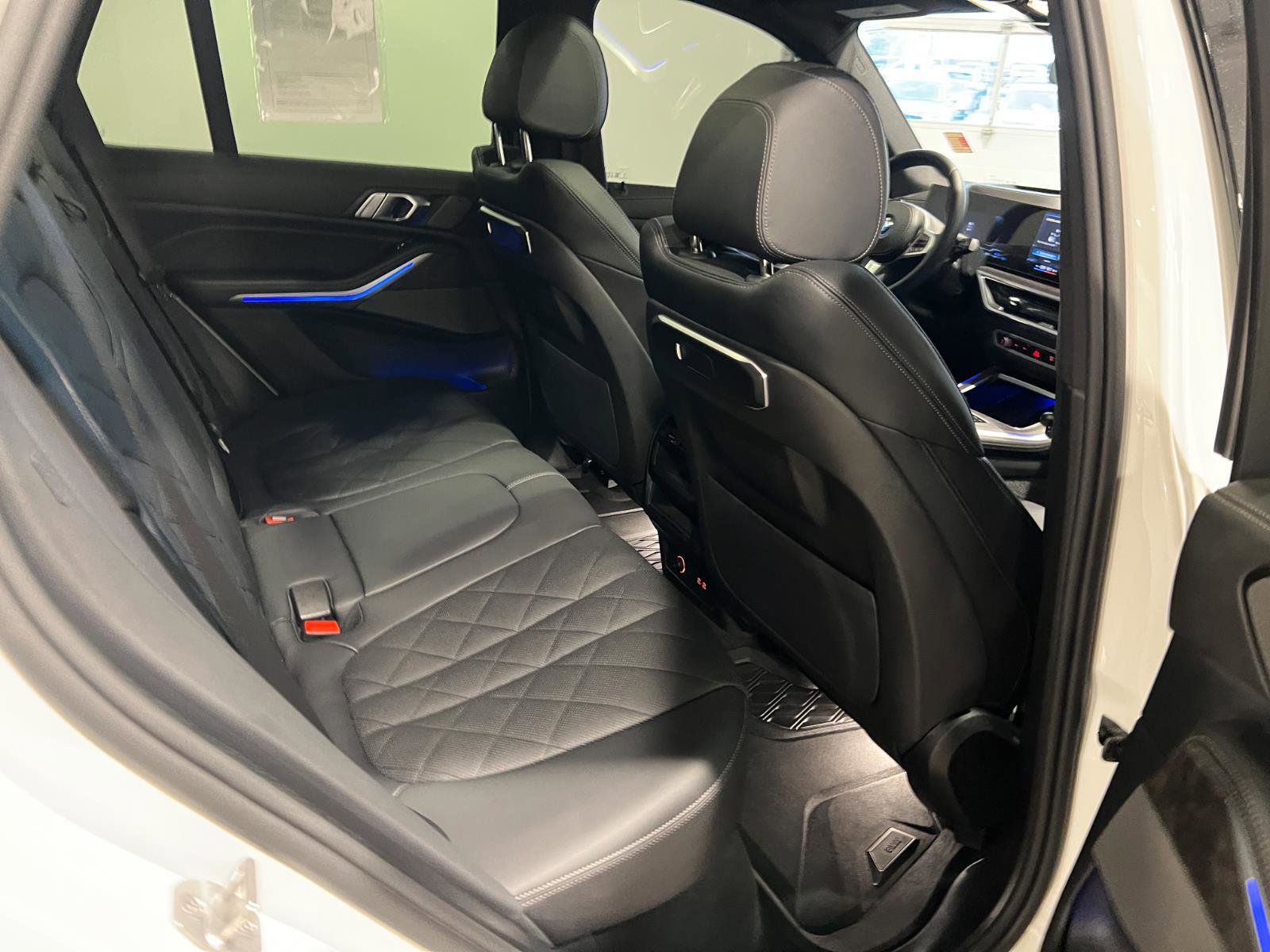 Used 2025 BMW X5 xDrive50e w/ M Sport Package image 38