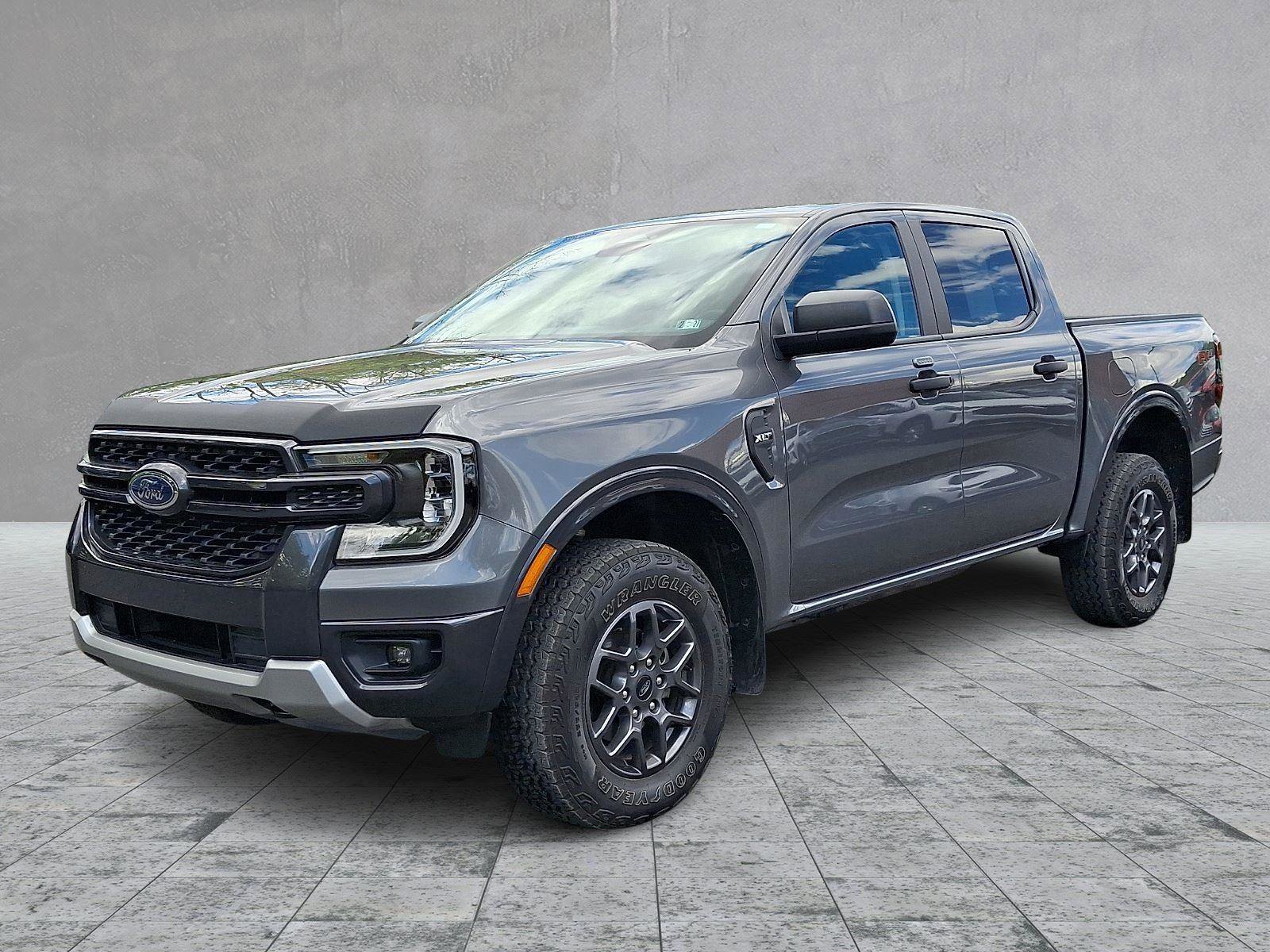 Used 2024 Ford Ranger XLT w/ FX4 Off-Road Package AWD/4WD image 3