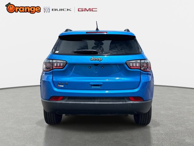Used 2025 Jeep Compass Latitude w/ Altitude Special Edition AWD/4WD image 4