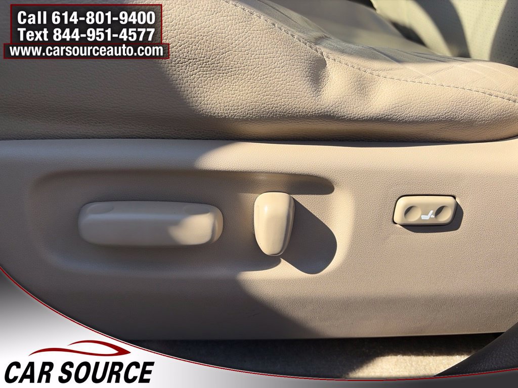 Used 2012 Toyota RAV4 Limited w/ Navigation Value Pkg AWD/4WD image 15