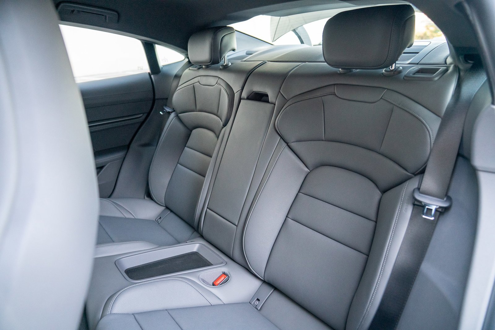 Certified 2026 Porsche Taycan AWD/4WD image 22