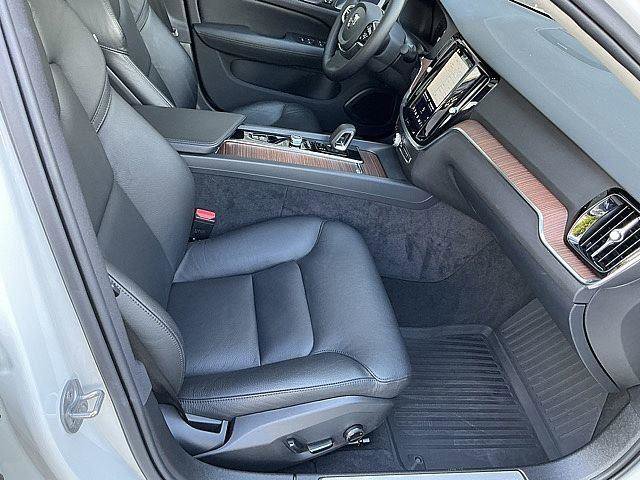 Certified 2023 Volvo S60 B5 Plus w/ Climate Package FWD image 22