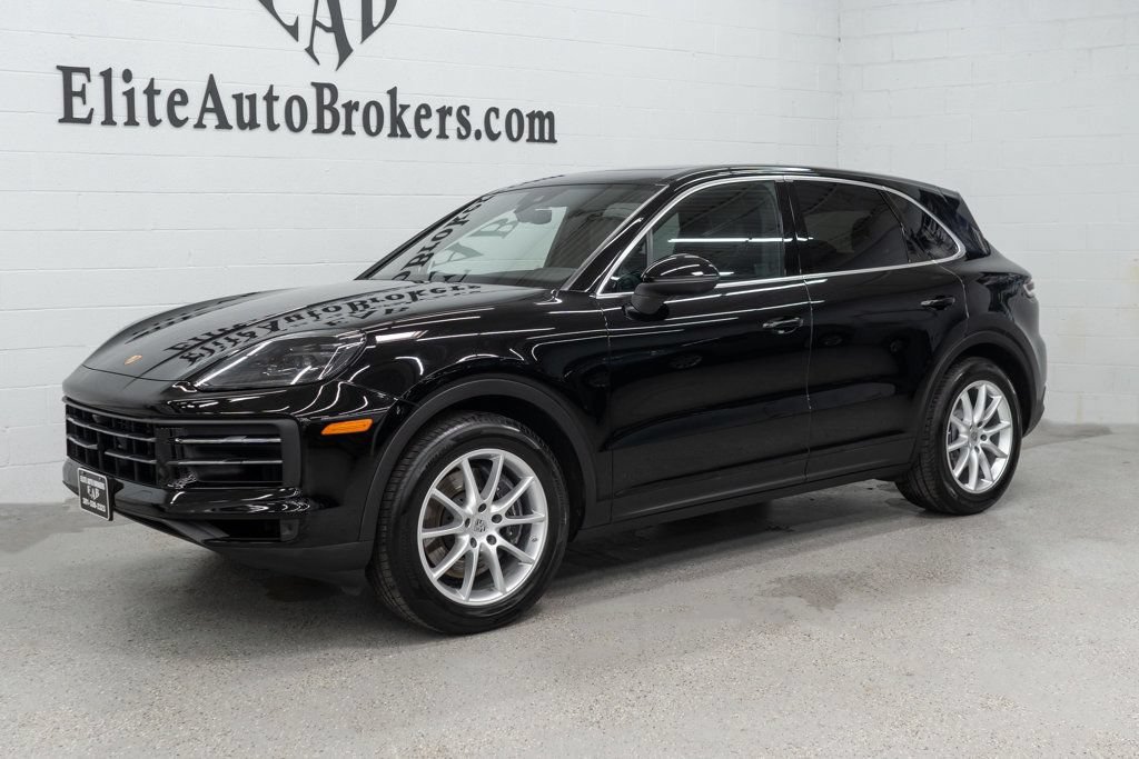 Used 2024 Porsche Cayenne AWD/4WD image 53