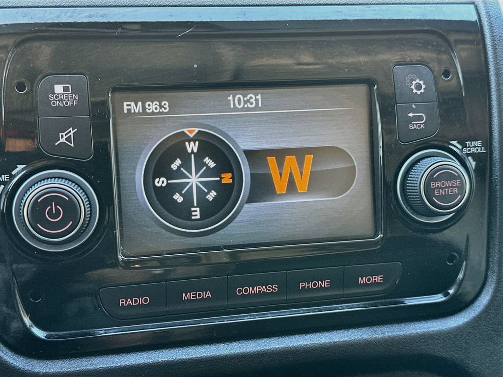 Used 2019 RAM ProMaster 3500 w/ Premium Appearance Group FWD image 18