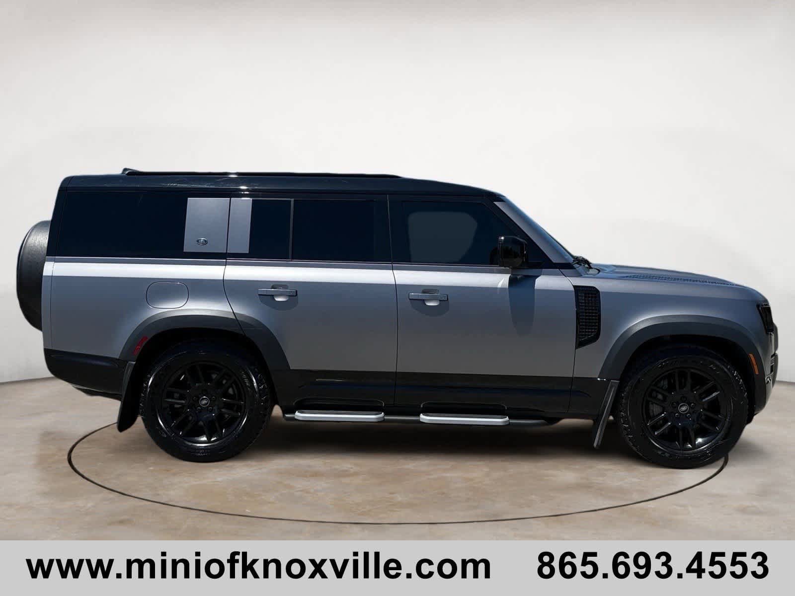 Used 2023 Land Rover Defender 130 X-Dynamic SE AWD/4WD image 2