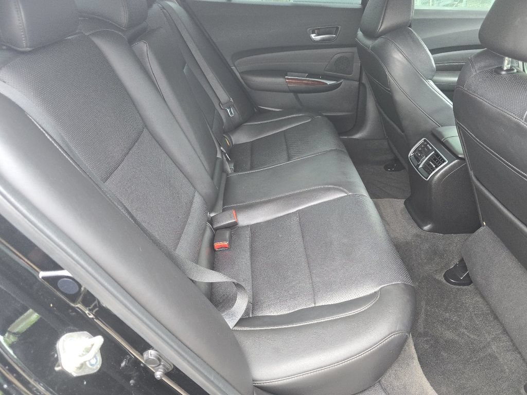 Used 2016 Acura TLX V6 SH-AWD w/ Technology Pkg image 17