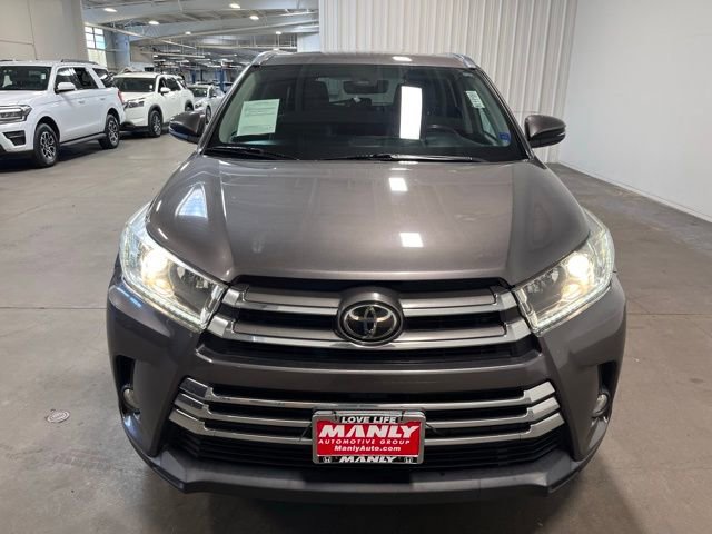 Used 2018 Toyota Highlander Limited AWD/4WD image 8