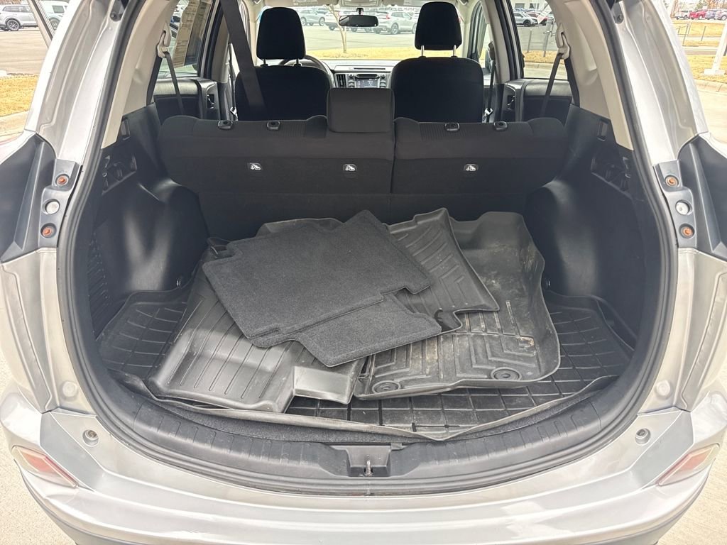 Used 2016 Toyota RAV4 LE image 24
