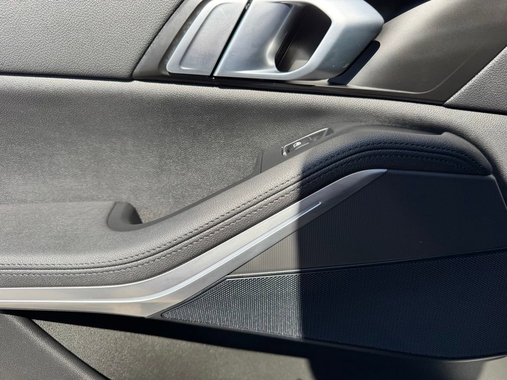 Used 2022 BMW X5 xDrive40i w/ Premium Package image 22