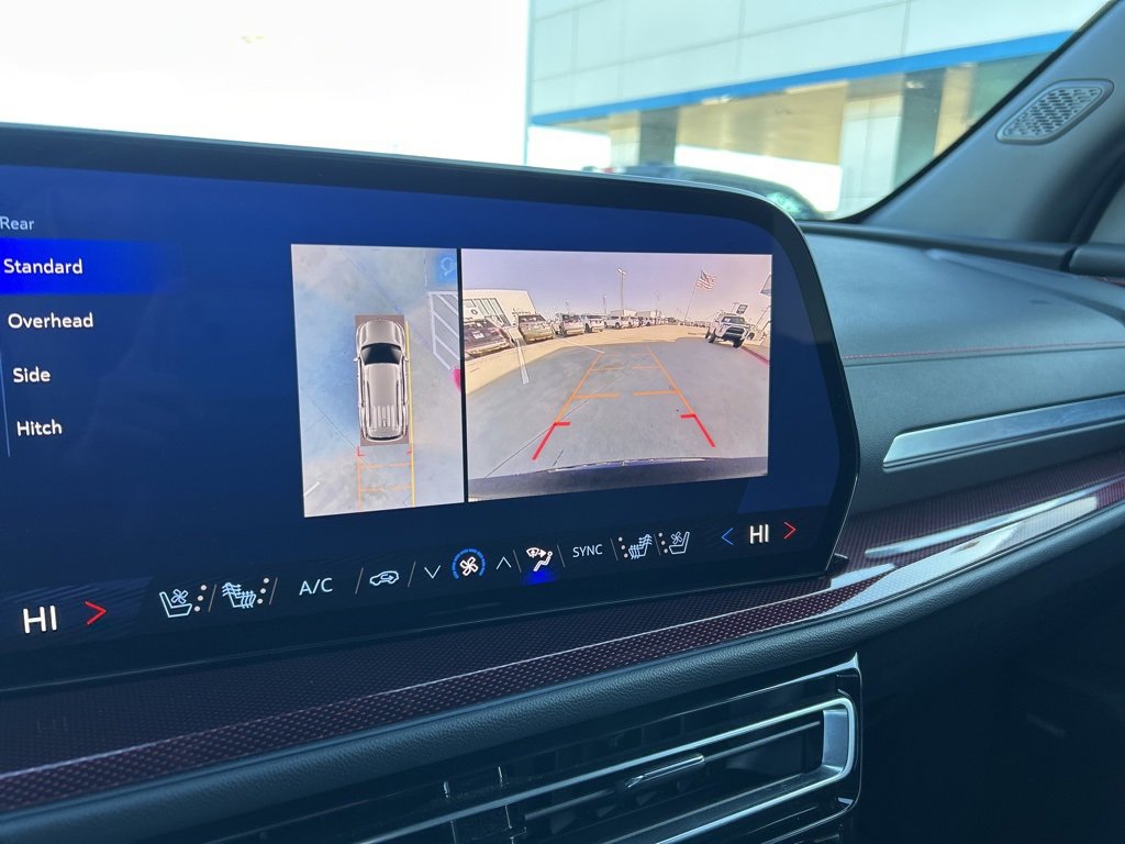 Used 2024 Chevrolet Traverse RS w/ LPO, Floor Liner Package image 26