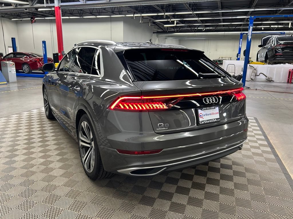 Used 2022 Audi Q8 Prestige AWD/4WD image 9