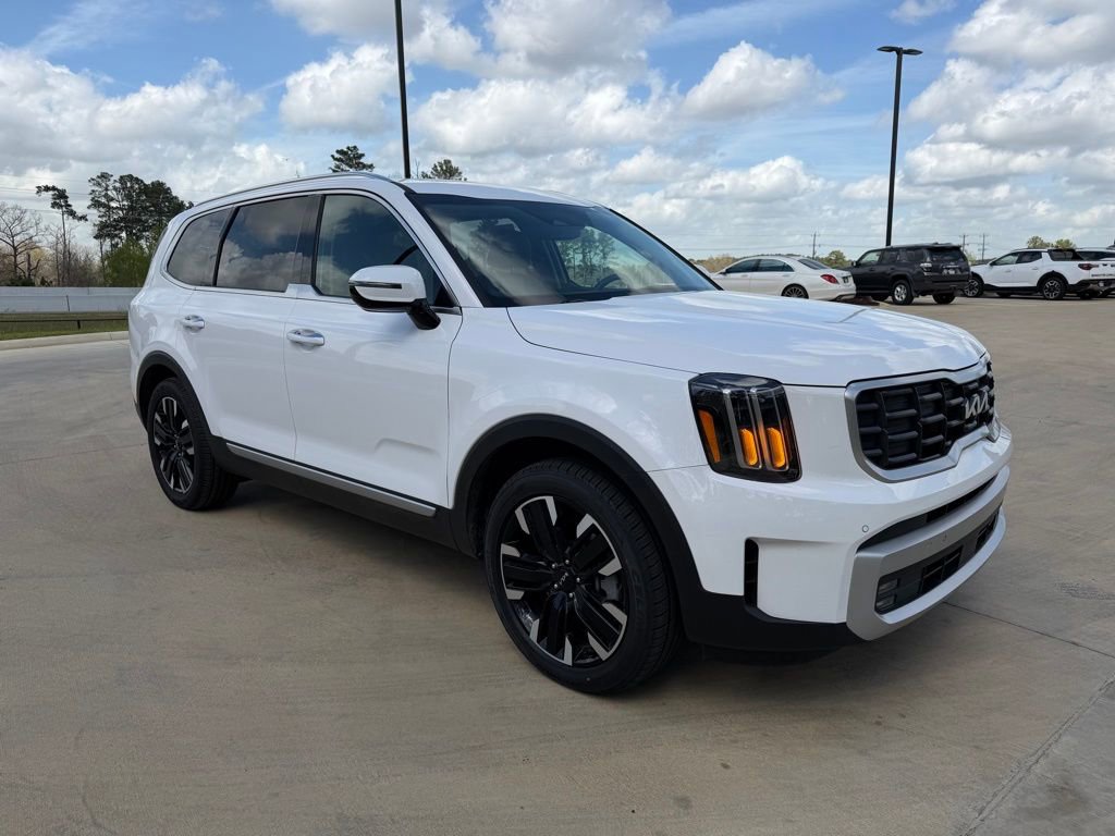 Used 2024 Kia Telluride SX w/ Towing Package image 7