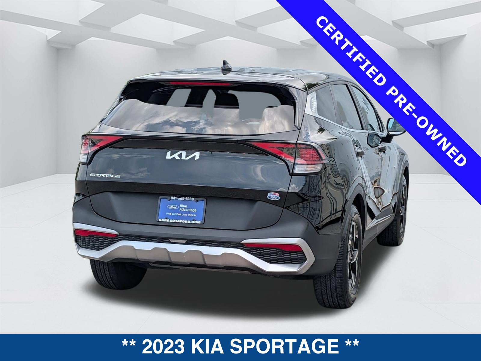 Used 2023 Kia Sportage LX FWD image 5