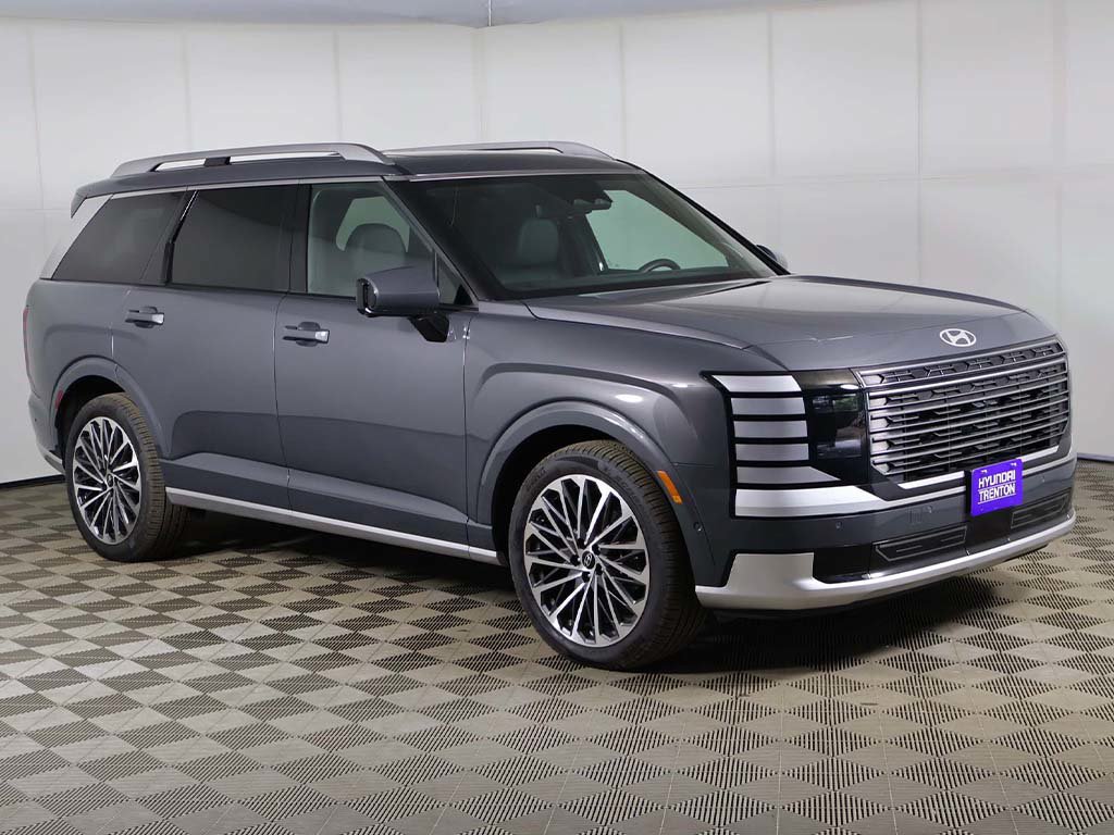 Used 2026 Hyundai Palisade Calligraphy AWD/4WD image 2