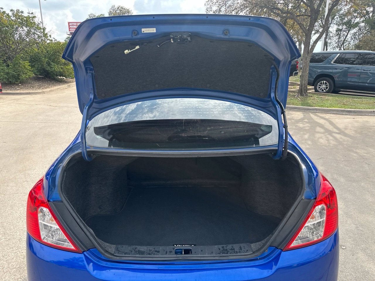 Used 2016 Nissan Versa FWD image 26