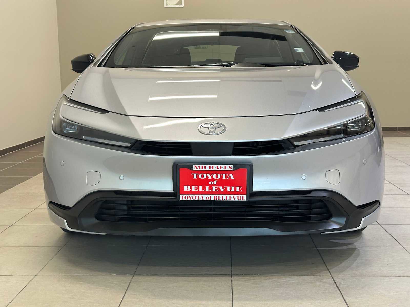 Used 2024 Toyota Prius LE image 6