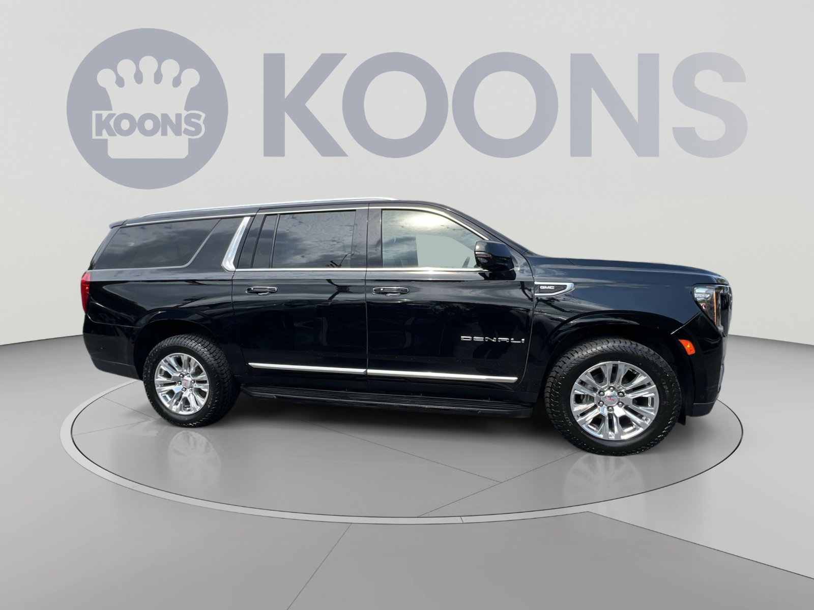 Used 2023 GMC Yukon XL Denali w/ Advanced Technology Package AWD/4WD image 10