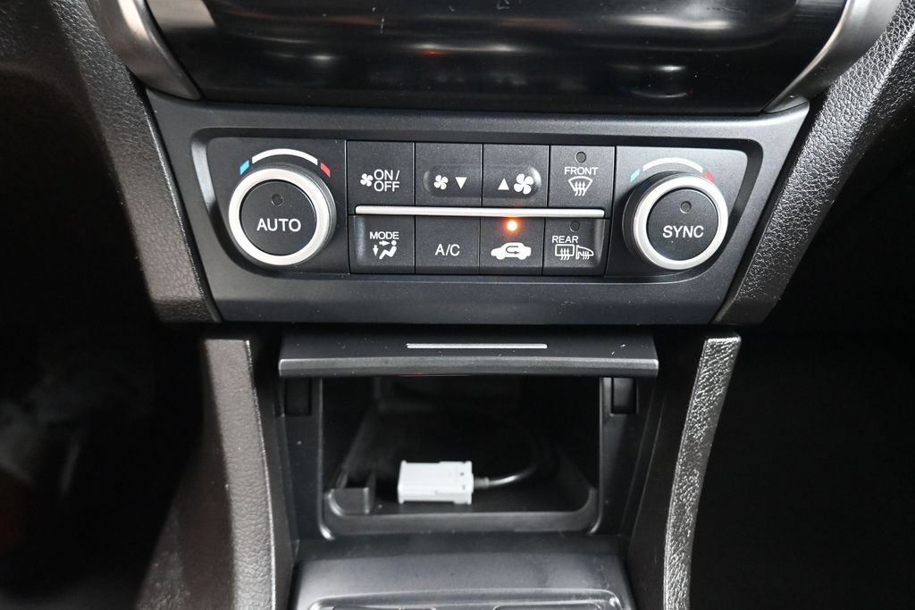 Used 2018 Acura ILX FWD image 23