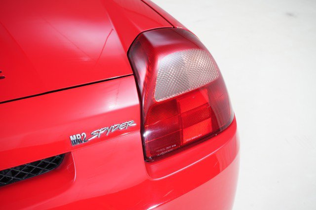 Used 2001 Toyota MR2 image 21